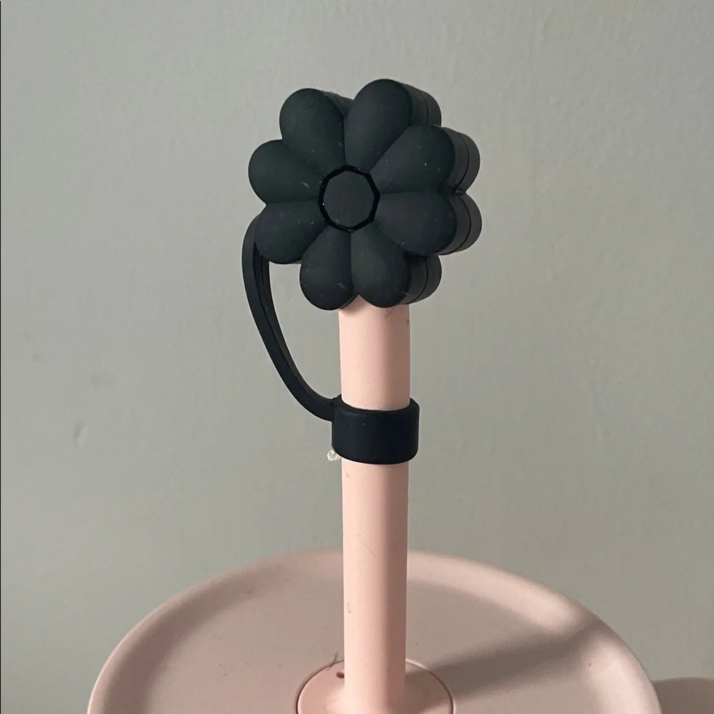 Hydro Flask Blush Tumbler with Flower Straw - Picture 2 of 5